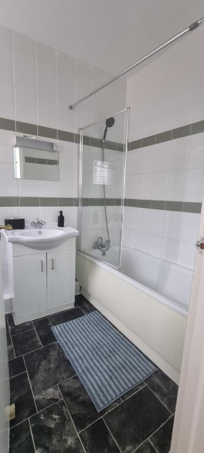 Cricklewood Broadway Guest Home ロンドン エクステリア 写真